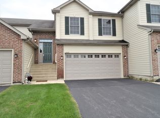 5403 Cobblers Xing #5403, McHenry, IL 60050