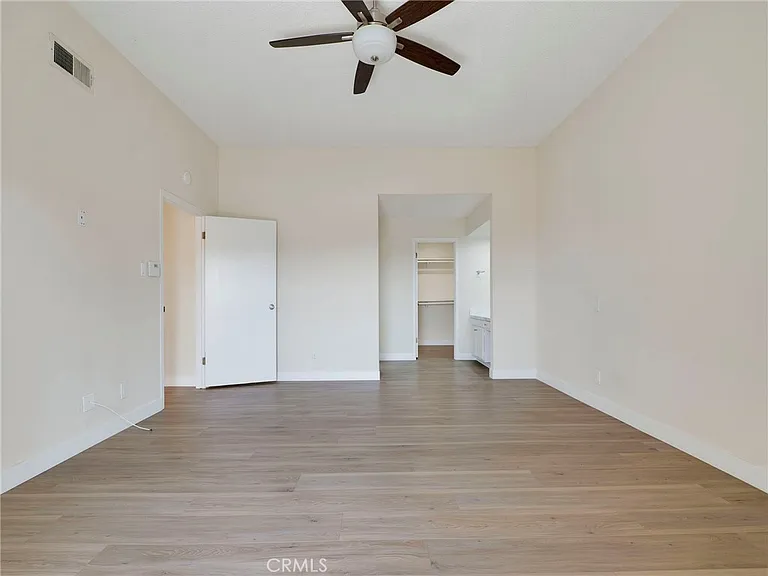 5214 Calatrana Dr — Photo 18