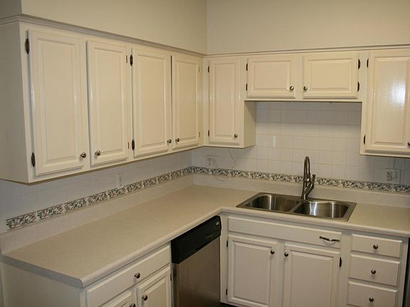 2nd image of 503 W Main St #503F