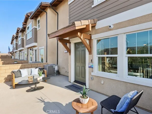 15513 April Dawn Way #5, Fontana, CA 92336