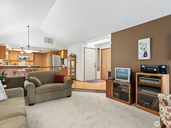 5th image of 27750 25th Drive S