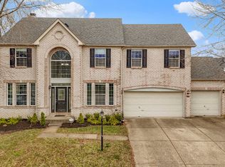 11046 Timberview Dr, Fishers, IN 46037