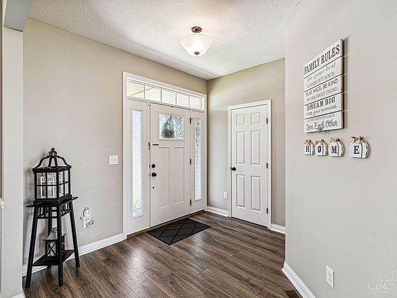 3rd image of 7168 Canterwood Ct