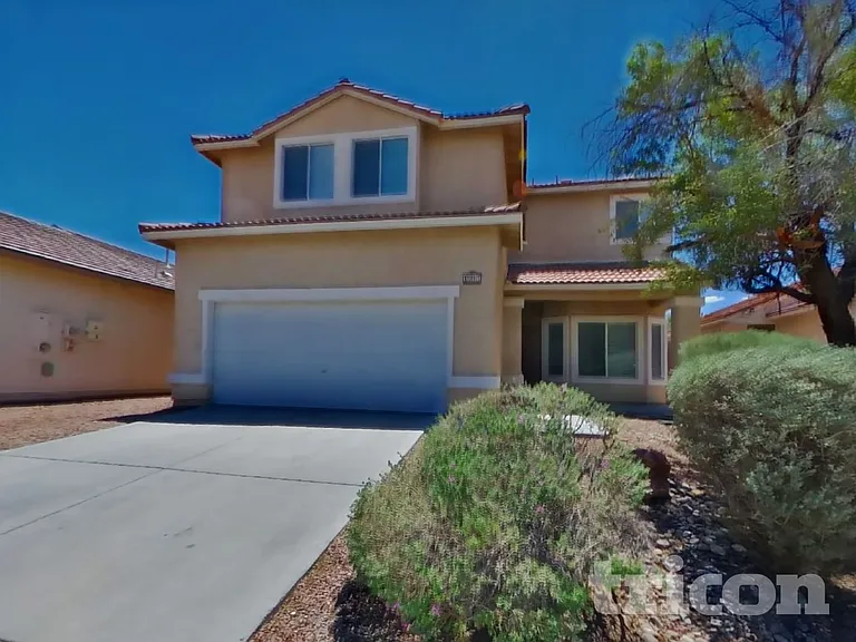 1025 Oceanwood Ave — Photo 1