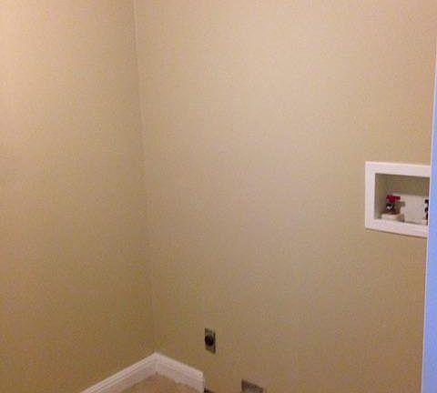 2nd image of 1812 Oakridge Dr