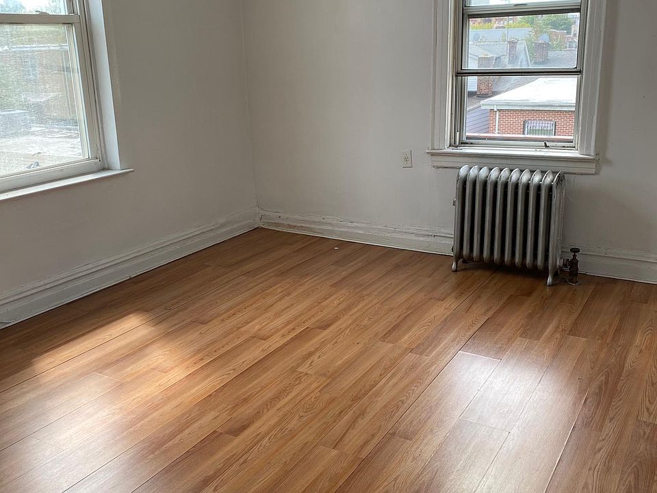 1st image of 2549 Colden Ave APT 2