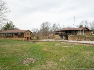 2018 S Peggy Ln, Scottsburg, IN