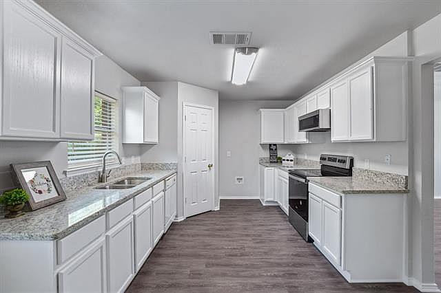 1st image of 4000 Shiraz Dr