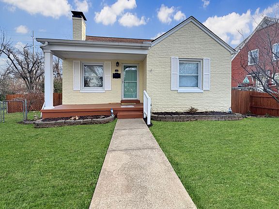 3rd image of 113 Elm Dr