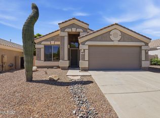 9690 E Country Ct, Tucson, AZ 85749
