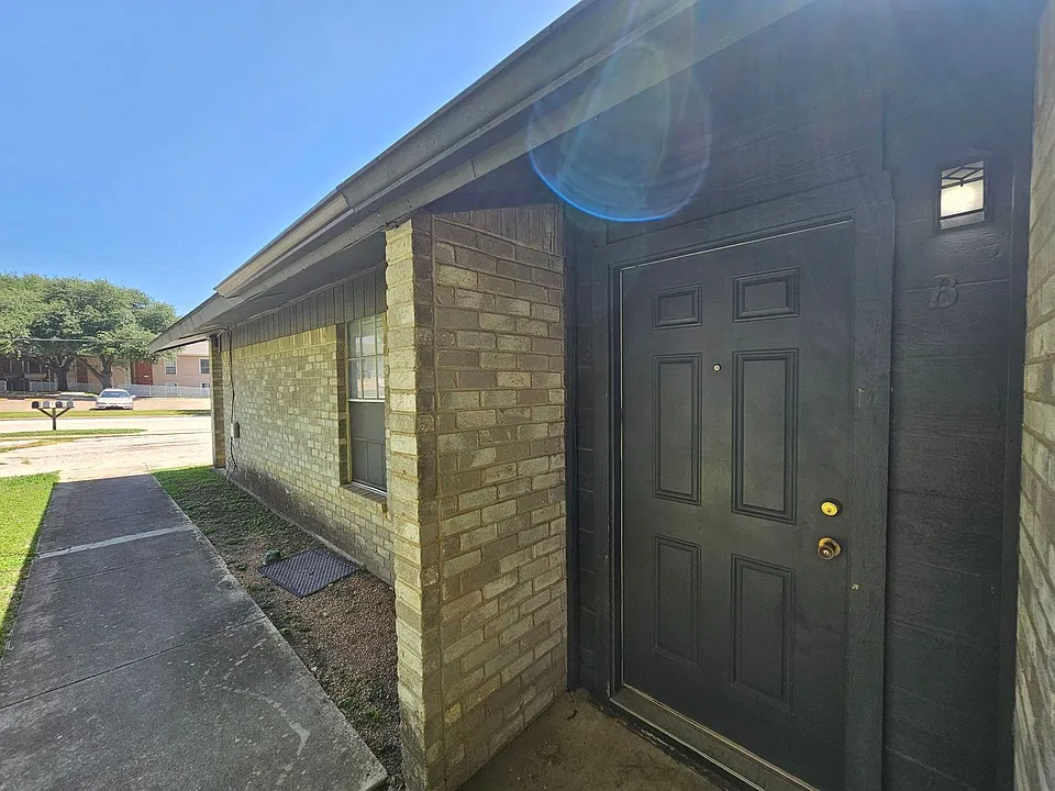 2106 Wheeler Ave #B