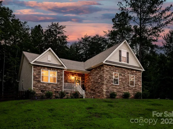 1367 Ron Whicker Dr, Catawba, NC 28609