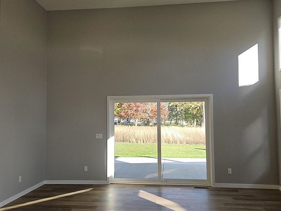 4th image of 3711 Newcastle Dr Unit 35