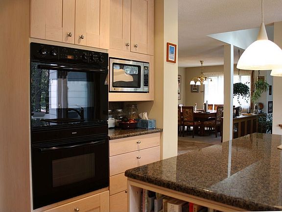 Convection and Traditional Oven