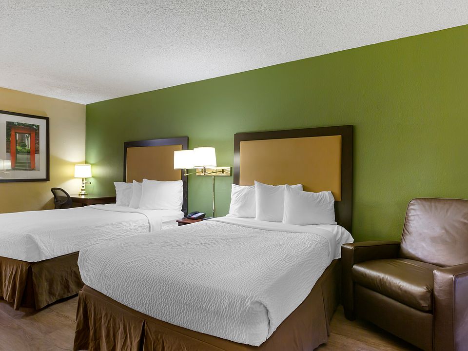 Studio Suite - 2 Full Beds