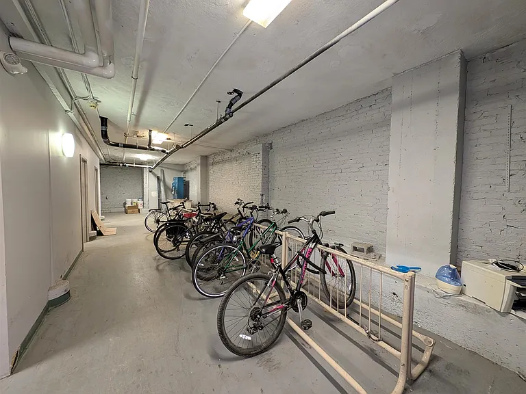 15 Pearl St #6 — Photo 6