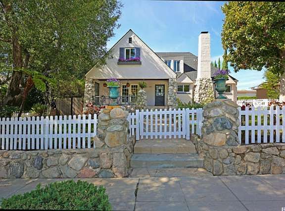 2nd image of 4421 Rockland Pl