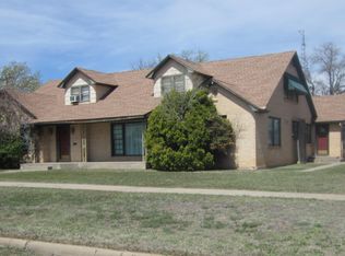 1500 W 9th St, Plainview, TX 79072
