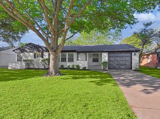 3613 W Seminary Dr, Fort Worth, TX 76109