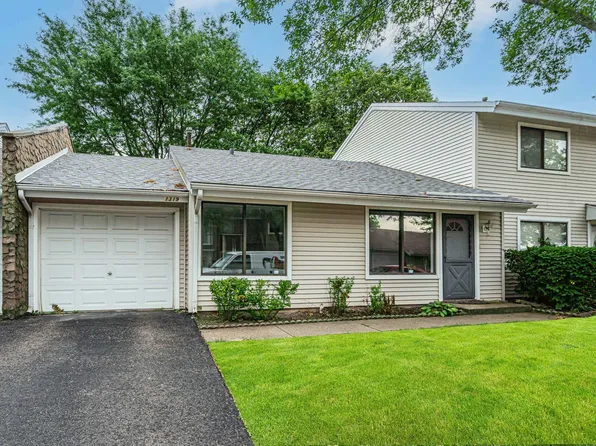 1319 N Cascade Ln #1319, Palatine, IL 60074