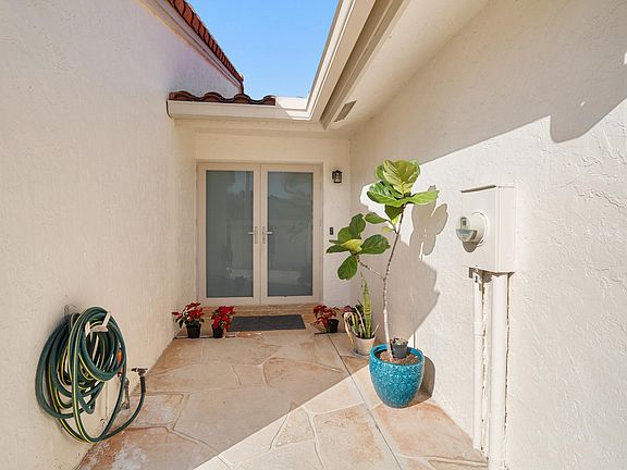 3rd image of 19961 Mona Circle