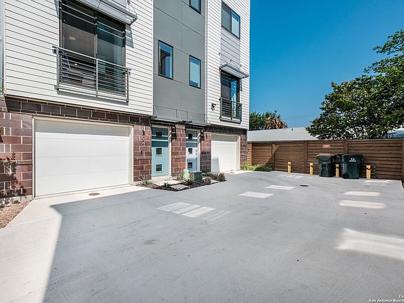 2nd image of 303 W Cypress St Unit 402