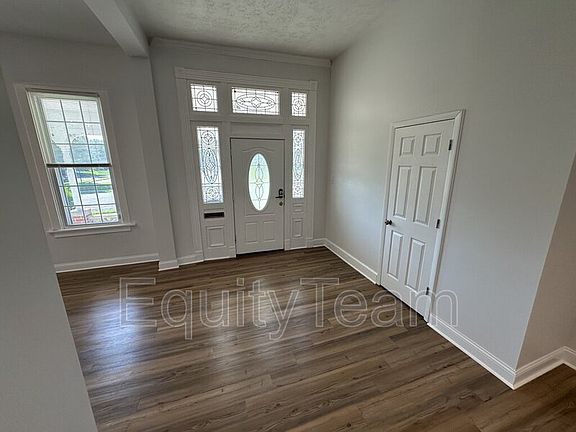 2nd image of 4417 Ashland Ave APT A