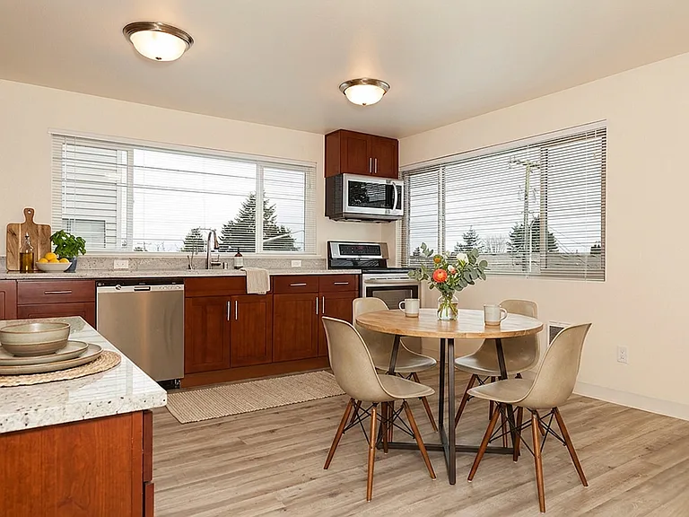 24th Ave NW - Located in Vibrant Ballard — Photo 33