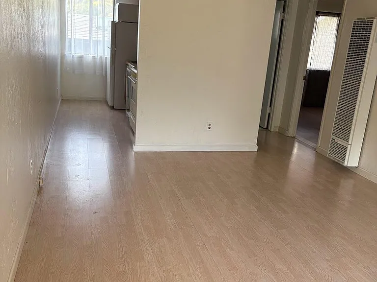 302 Park Ave #2 — Photo 8