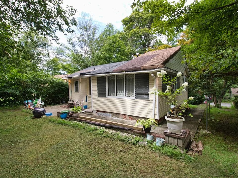 2nd image of 11 Laurel Trl #0