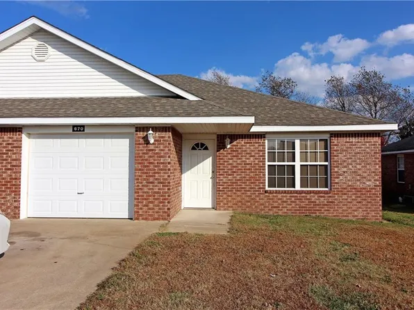 670 Appleridge Dr, Centerton, AR 72719