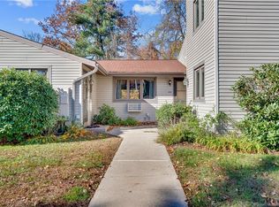 114 Butternut Ln UNIT 114, Bristol, CT 06010