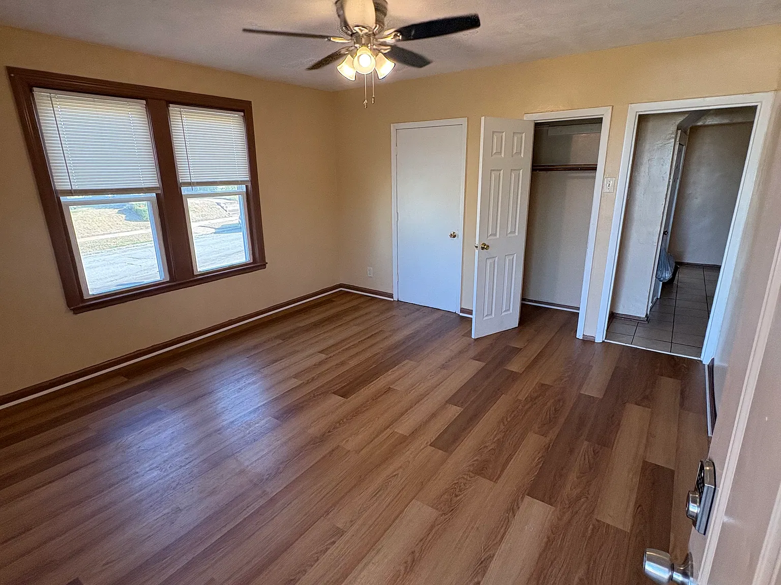 2 bed, 991 sqft, $1,000 — Photo 3