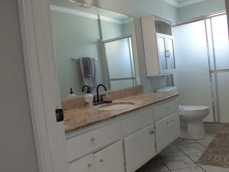 193 Knox Ct — Photo 9