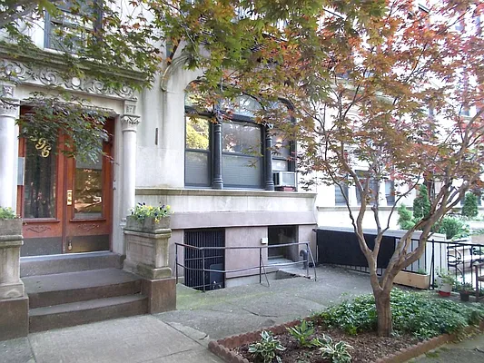 Sold by Orrichio Anderson | media 16