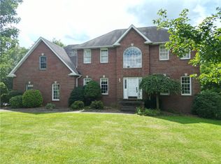 109 Aubrey Dr, Butler, PA 16001