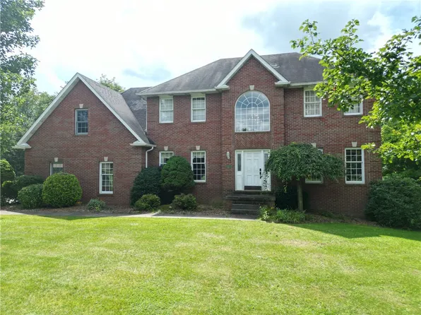 109 Aubrey Dr, Butler, PA 16001