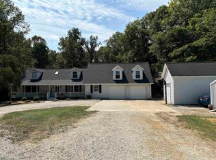7567 E Bobe Rd, Bruceville, IN 47516