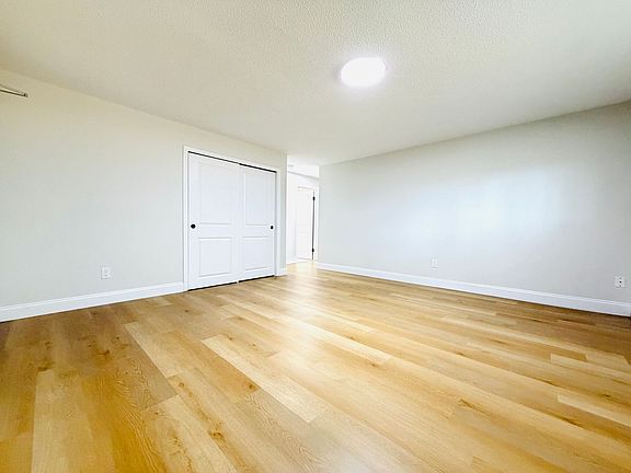 3rd image of 88-88 1/2 Church St #3