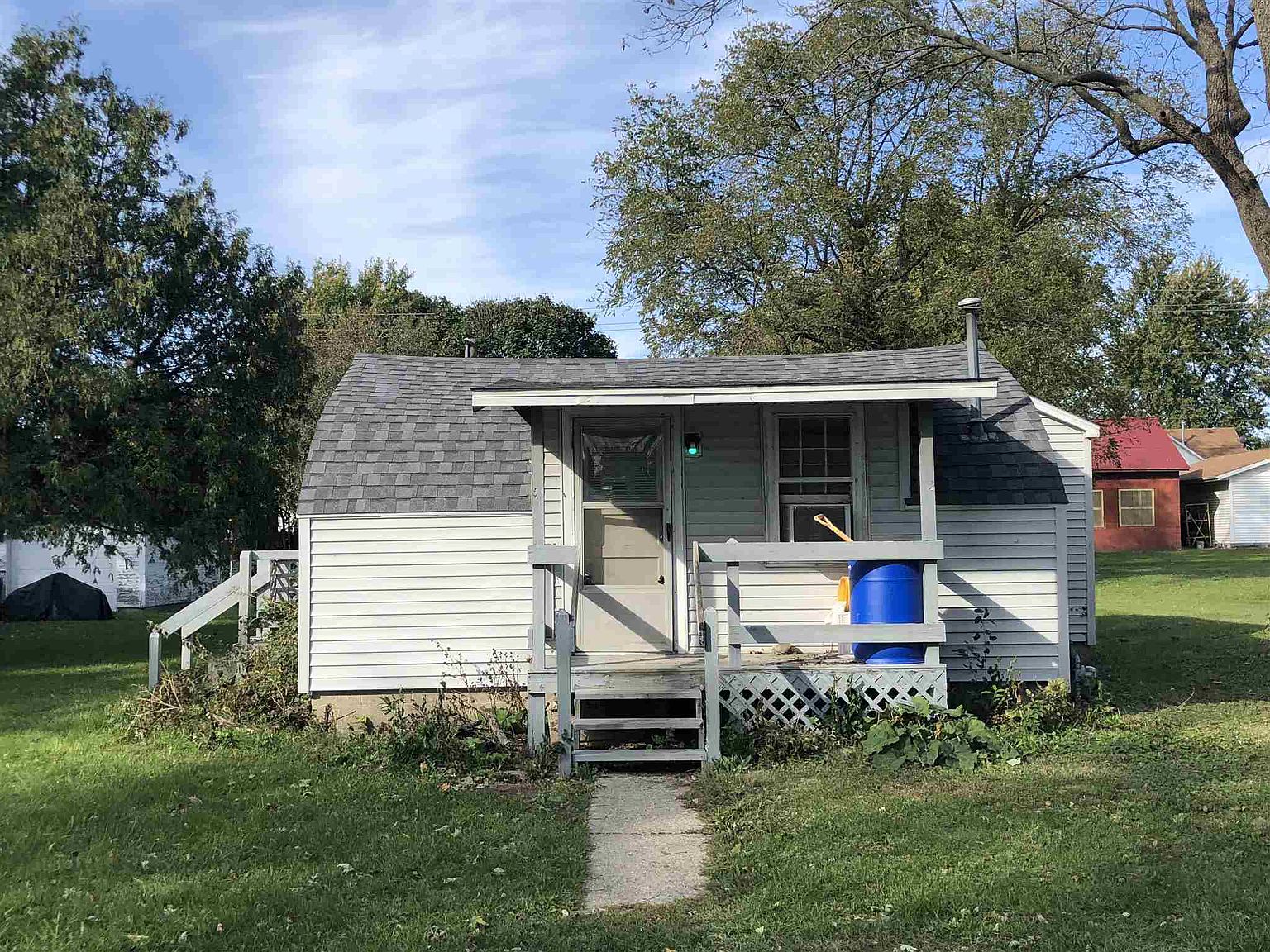 414 S James St, Goodland, IN 47948 Zillow