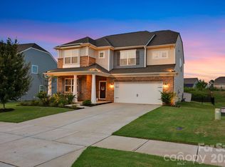 175 Falls Cove Dr, Troutman, NC 28166