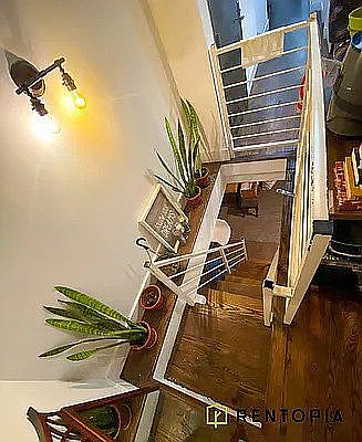5th image of 558 Kosciuszko St #1C