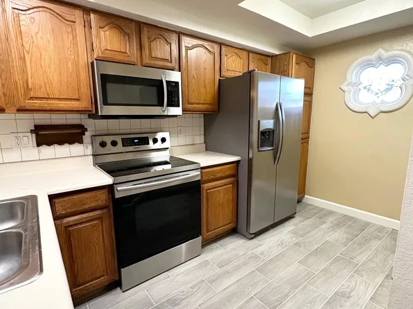 2201 W Union Hills Dr, Phoenix, AZ