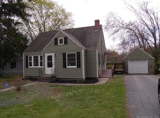 62 Lake St, Moosup, CT 06354