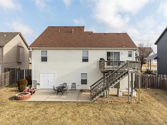 4th image of 1208 Pleasant Hill Dr