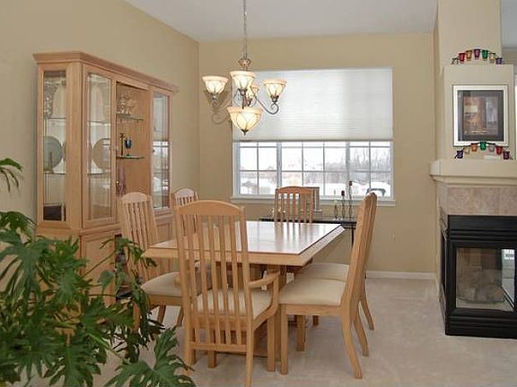 938 Orchard Pond