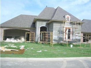204 Brook Hill Dr, Youngsville, LA 70592