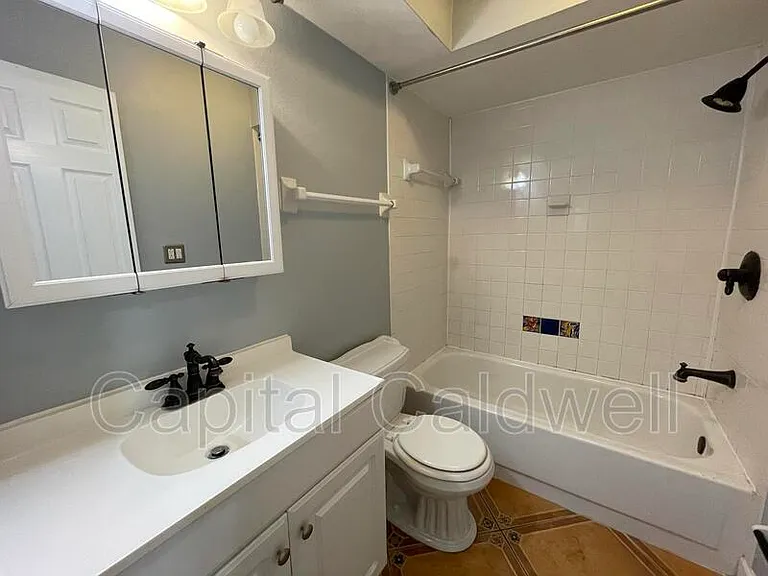 12813 Starling Dr — Photo 28