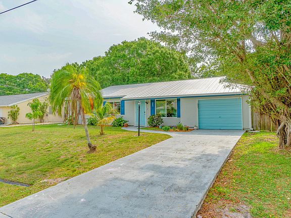 5th image of 2261 SE Aneci Street
