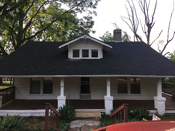 3rd image of 230 W B St